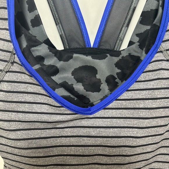 Lululemon Sz. 4 Super Sport Gray Blue Striped Animal Print Athletic Tank Top - Picture 12 of 12